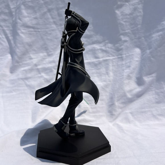 Sword Art Online Kirito Pop Up Parade Figure Anime Collectable Green Crunchyroll - Picture 8 of 16